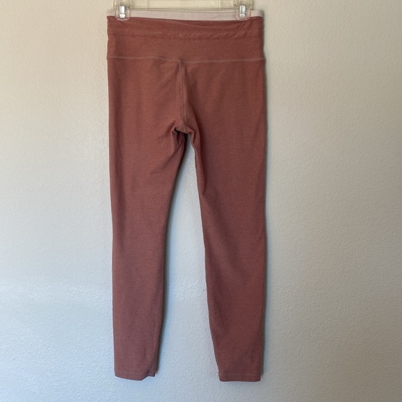 Vuori vibe elevation leggings blush colored women’s Sz ? - Picture 4 of 4